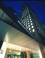 ���C�����p�[�N�����^���[