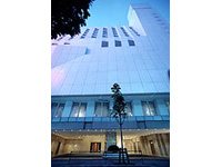 �z�e�����m���