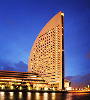 ���R�n�}�O�����h�C���^�[�R���`�l���^���z�e��